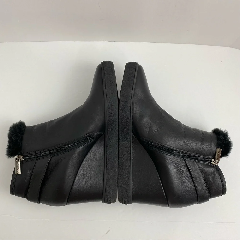 Aquatalia By Marvin K. size 11 Women’s Black Cameron Faux Fur Trim Wedge Bootie